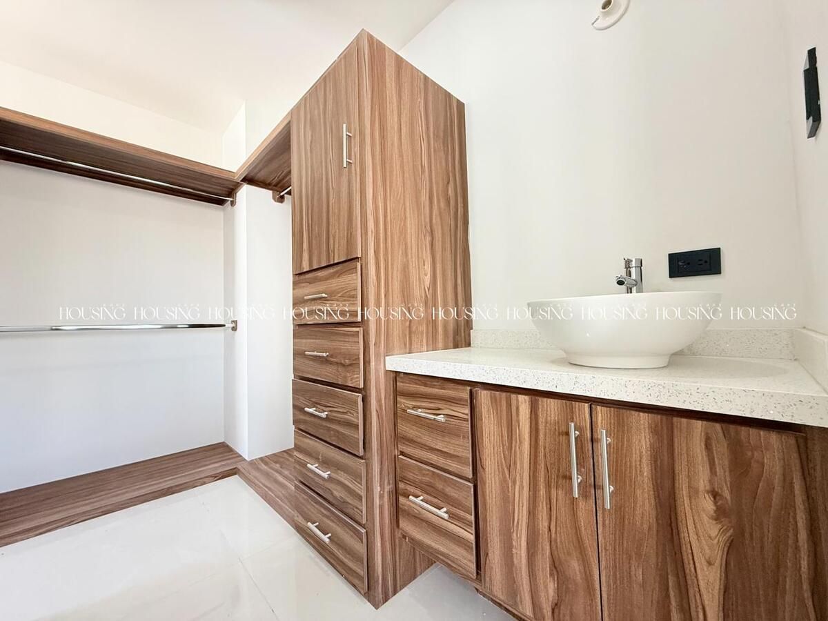 21 de 24: Vestidor Recámara principal