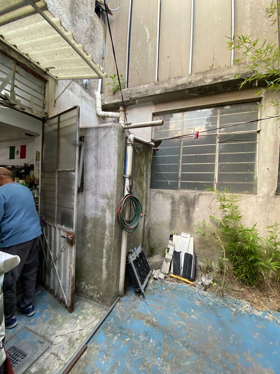 10 of 36: PATIO VINATERIA