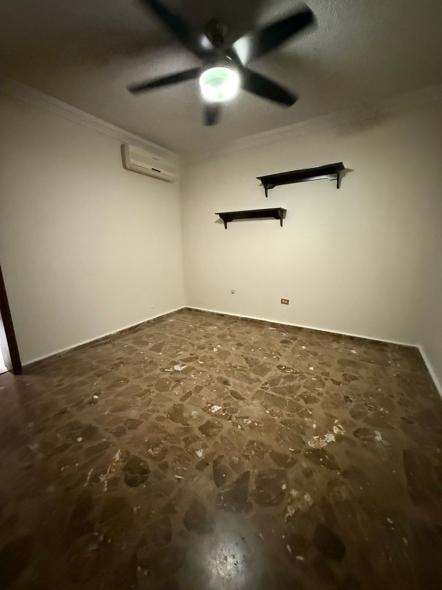 11 of 14: Recamar secundara 1