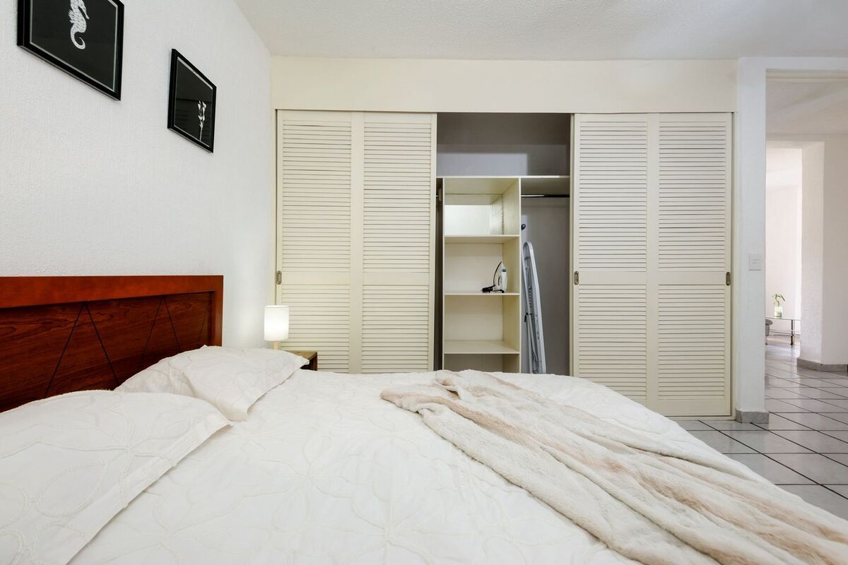 11 of 26: Recámara principal departamento en venta col. las Palmas