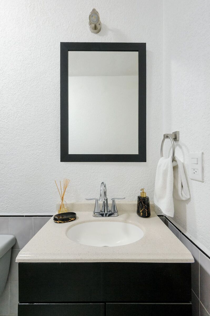 19 of 26: Baño 2 departamento en venta col. Las Palmas