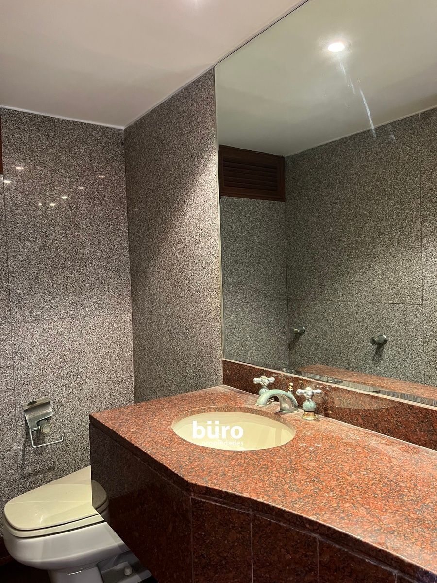 Baño de visita, foto 13 de 15