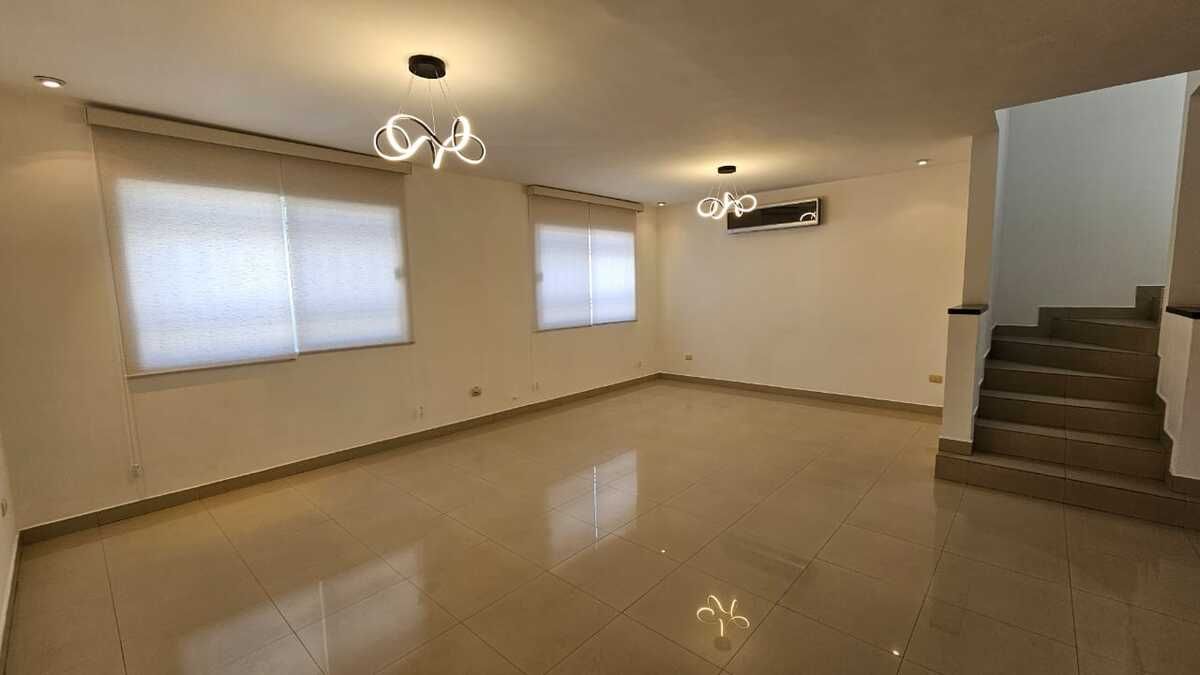 2 de 39: Sala - Comedor