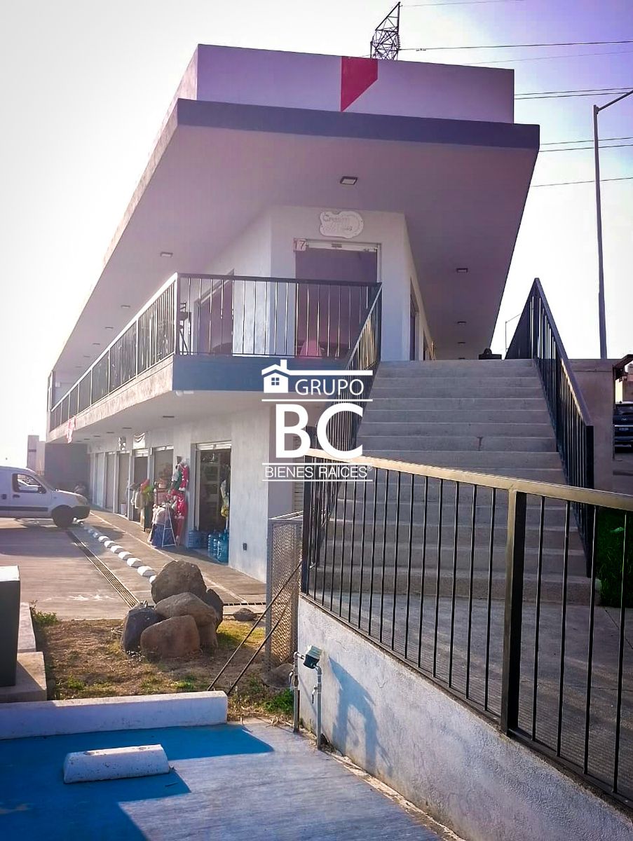 Local a nivel de calle superior en venta, Plaza La Cúspide, Las Terrazas - foto 1