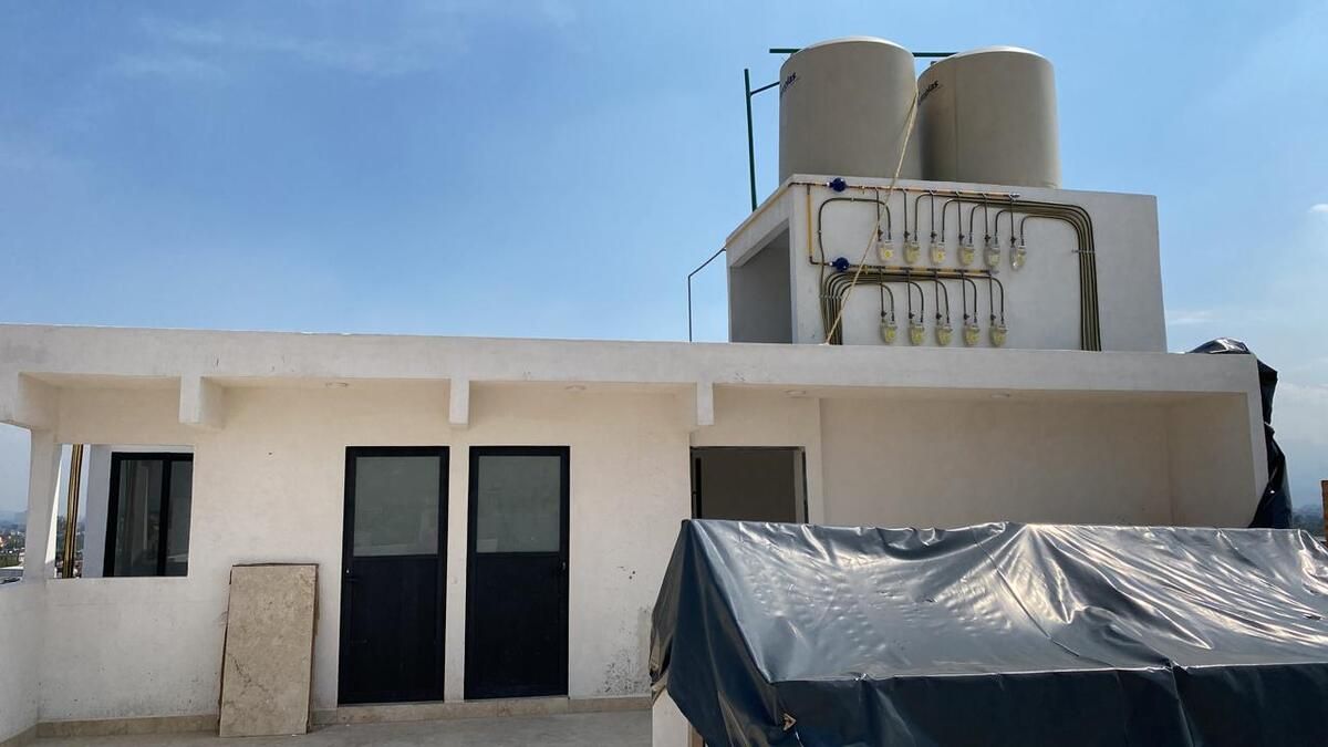 31 of 36: Baños del roof