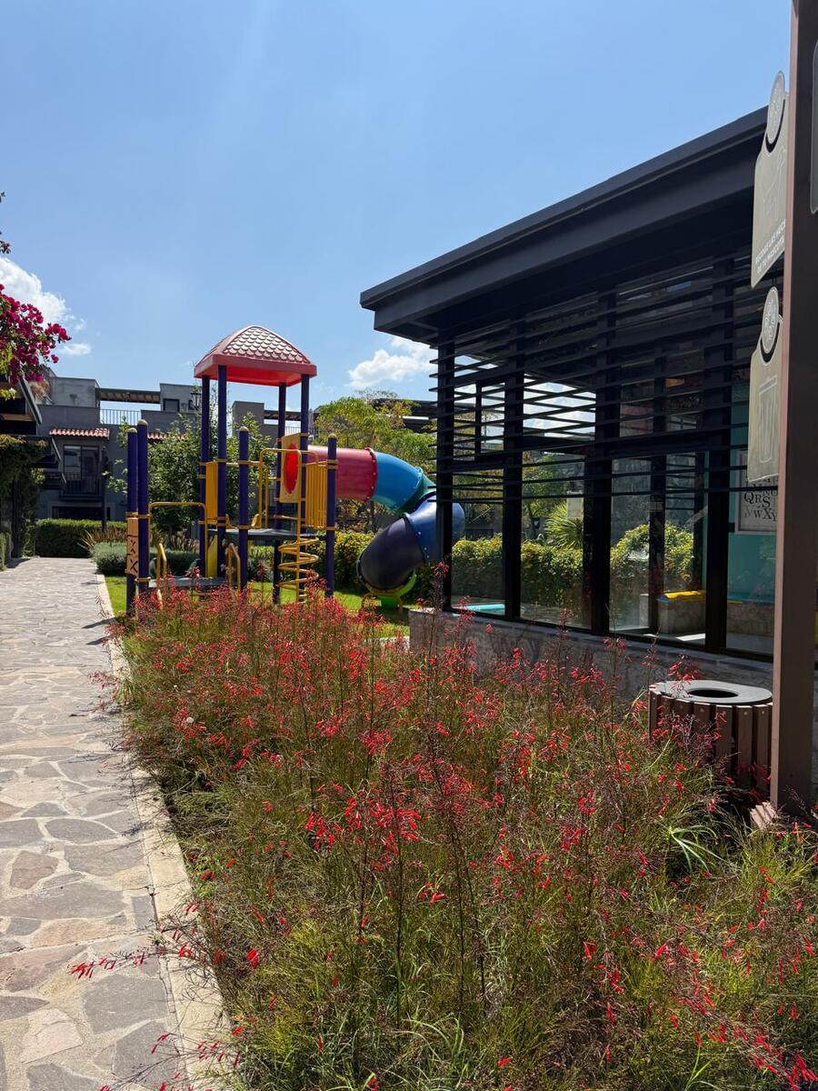 22 of 30: Amenidades