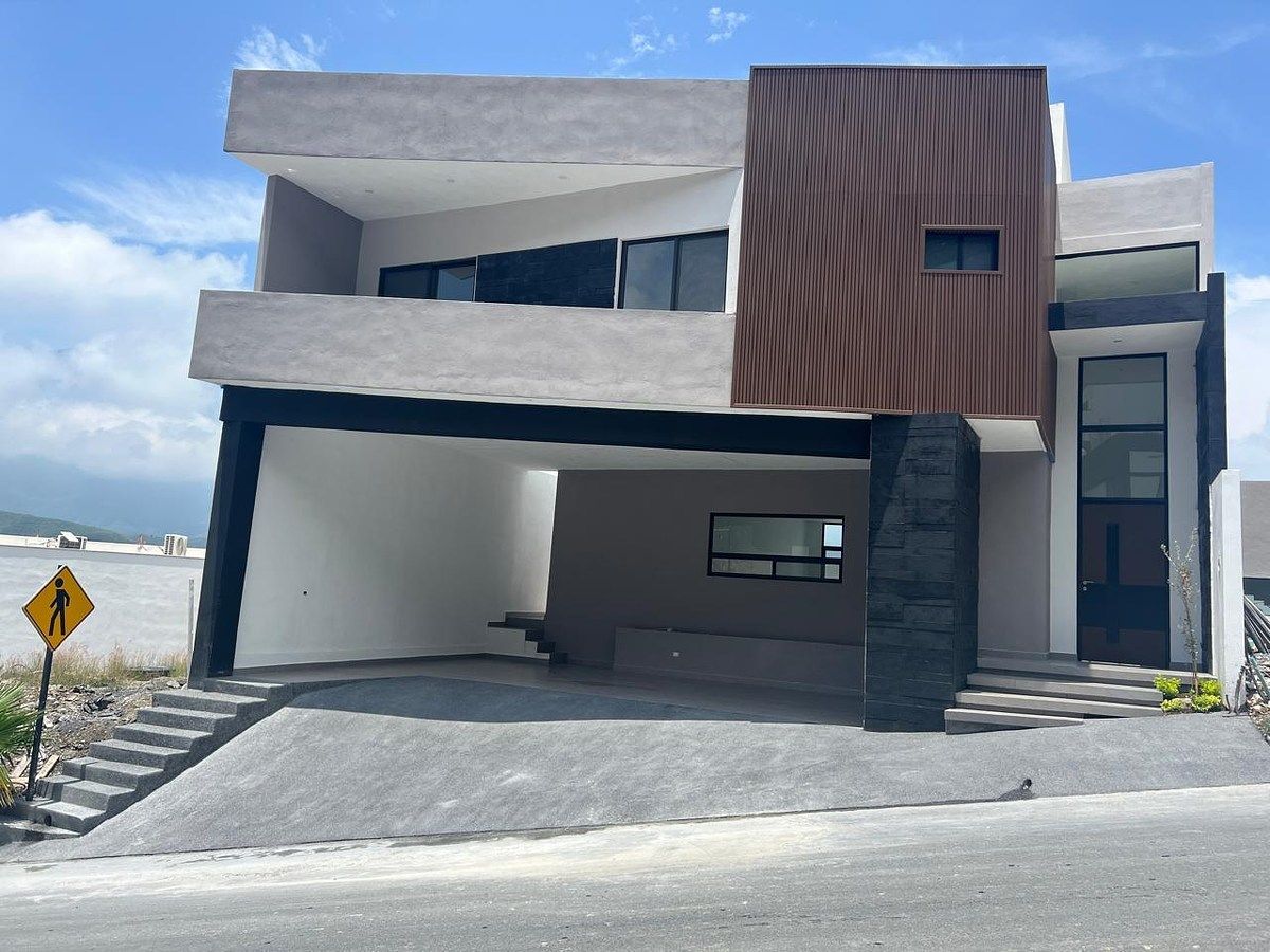 VENTA DE CASA EN CASTAÑOS DEL VERGEL CARRETERA NACIONAL MONTERREY, foto 1 de 28