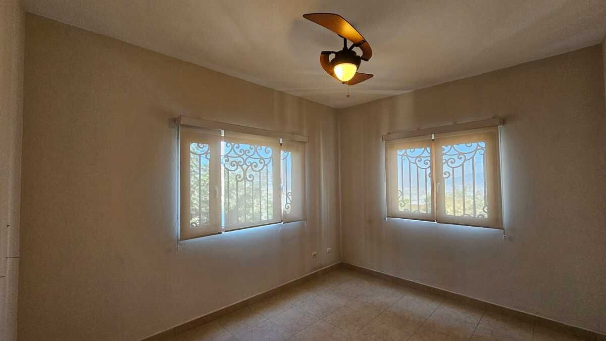 25 de 41: Recámara 4