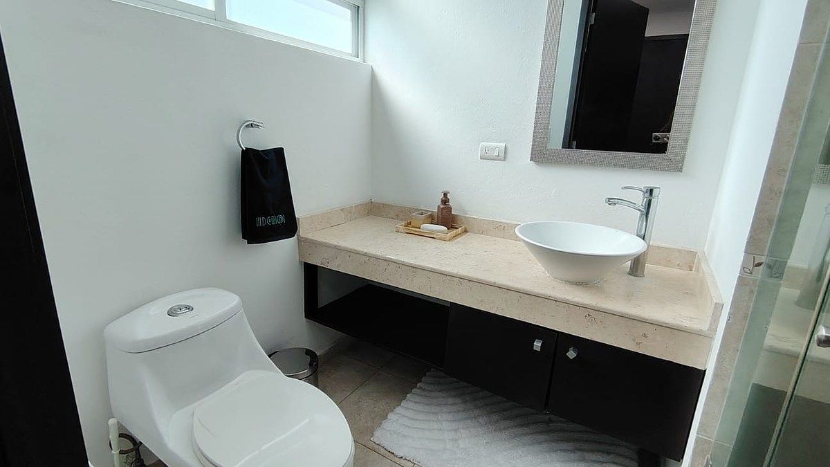 20 de 34: Baño habitación principal