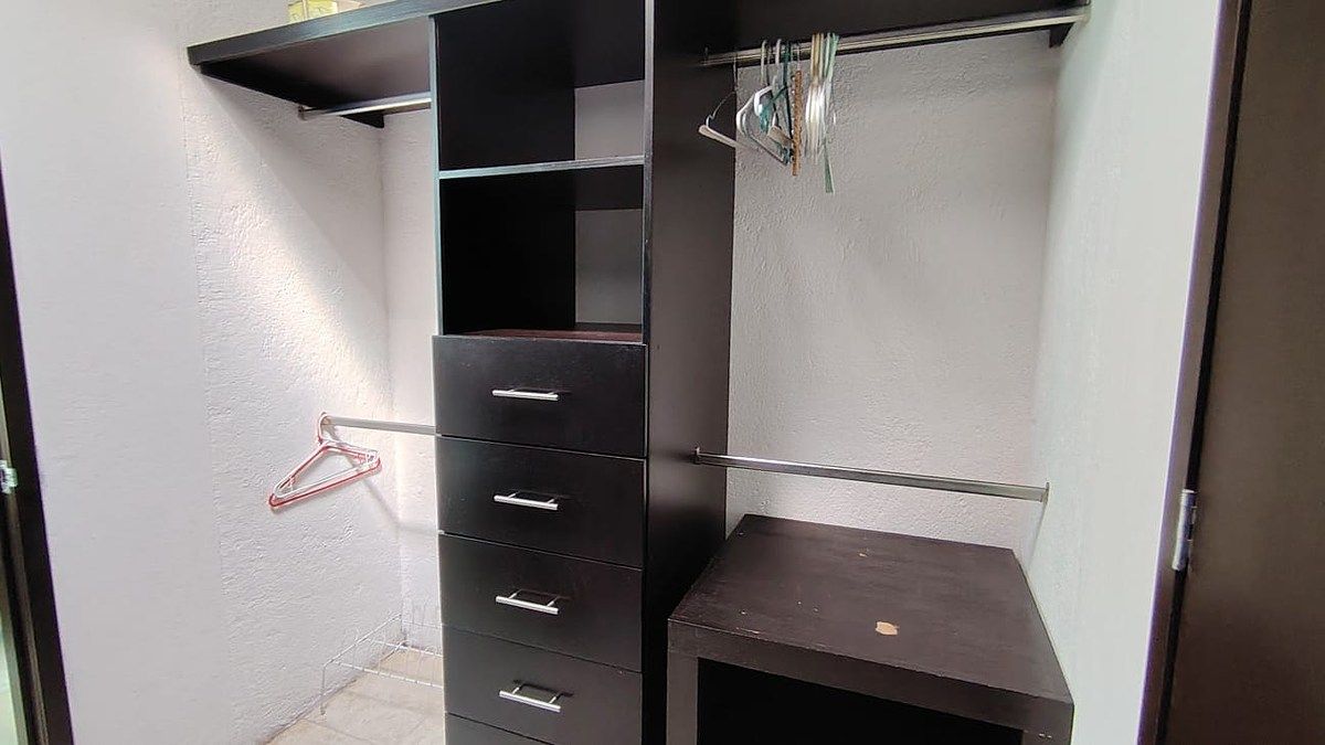 19 de 34: Walk in clóset