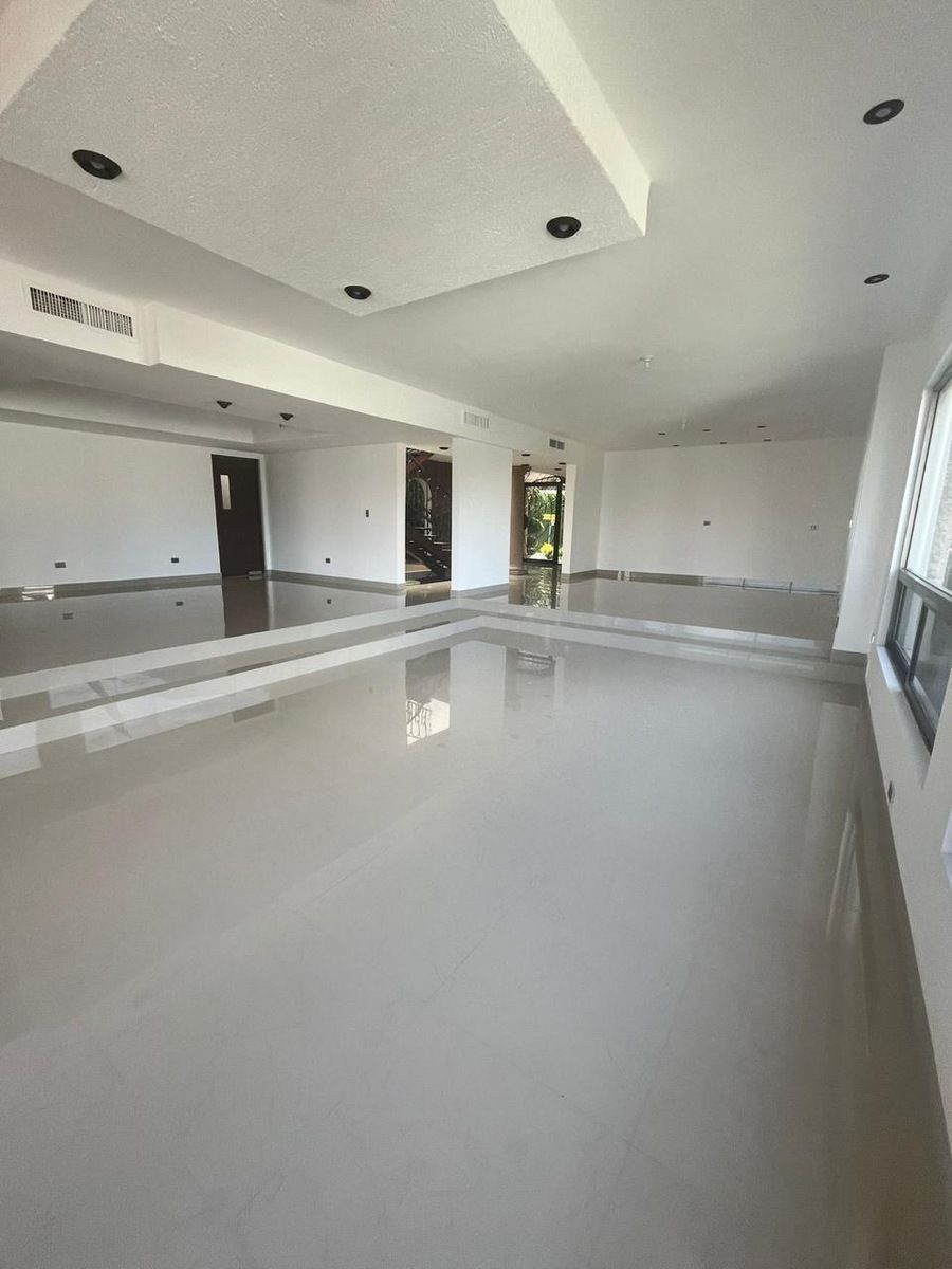 4 de 21: Sala / comedor