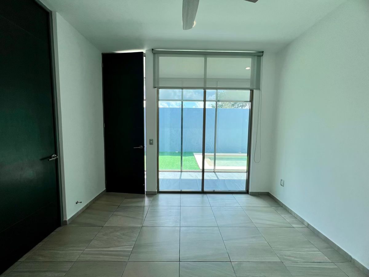 11 de 16: Segunda Recámara