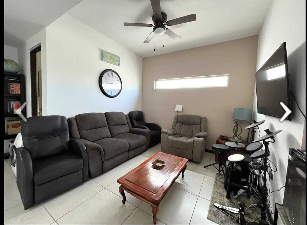 12 de 22: Estancia planta alta