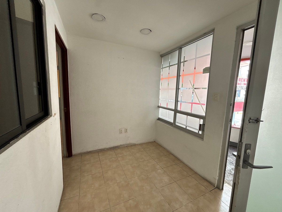 Retail Space in Lomas de Tecamachalco, Naucalpan de Juárez, photo 4 of 7