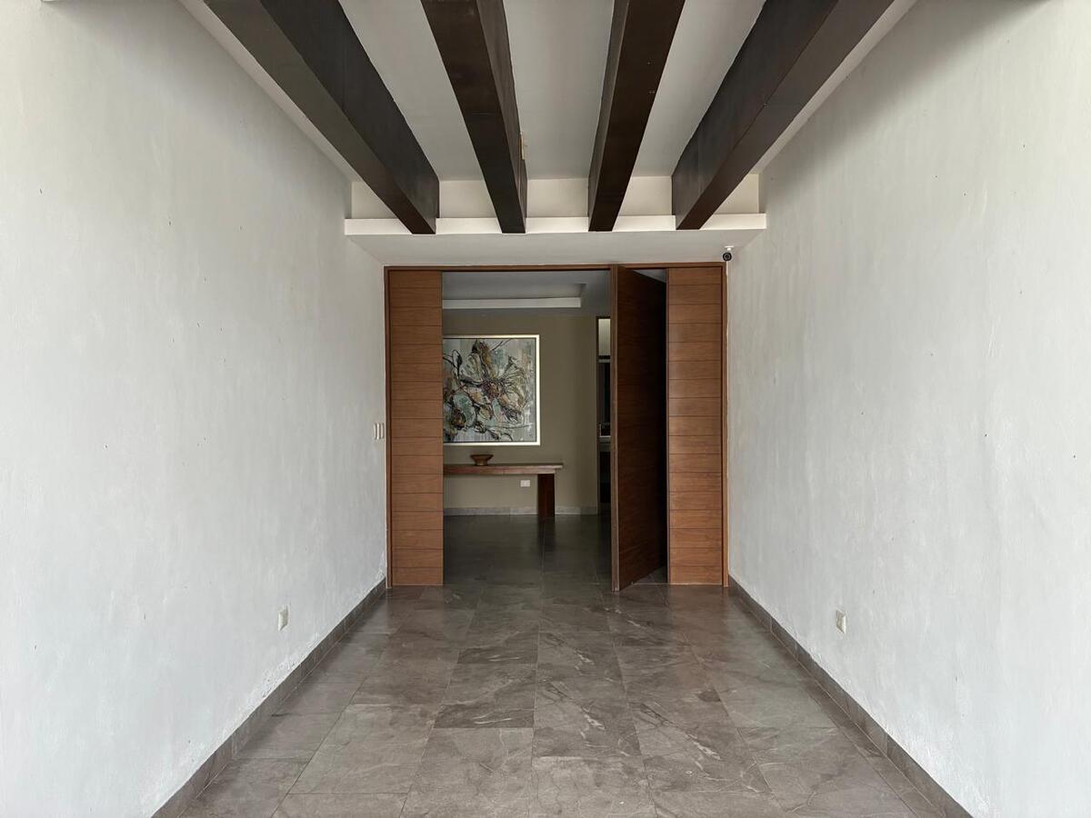 12 de 20: Entrada principal