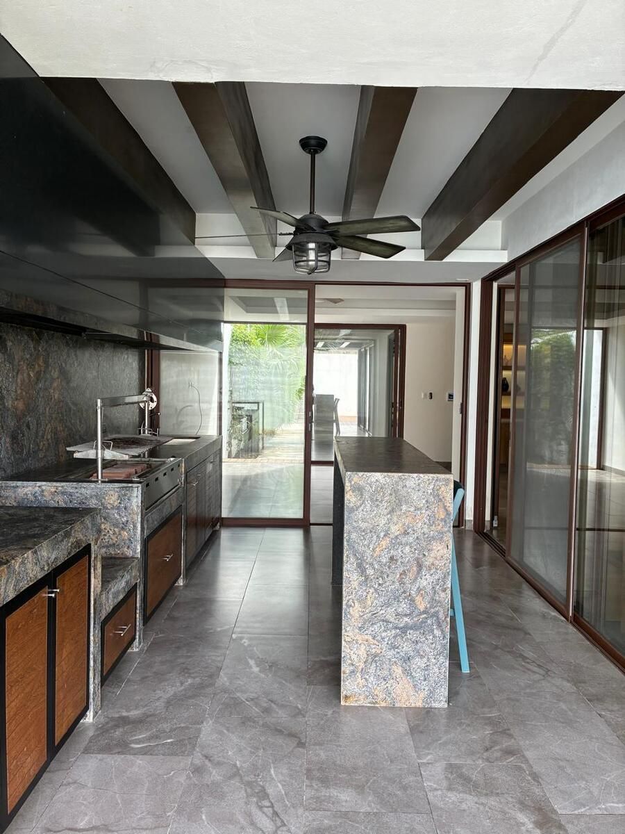 13 de 20: área de Parrilla