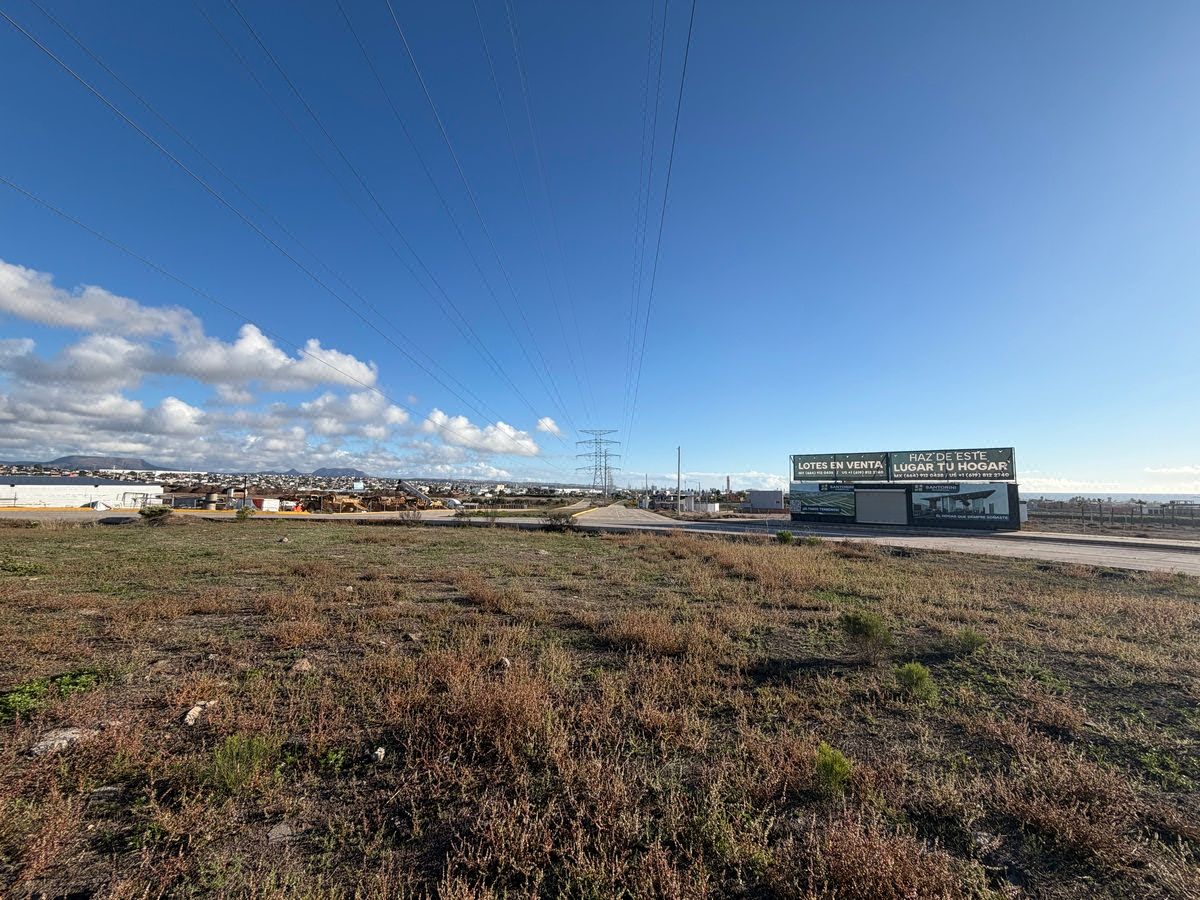 LAND FOR SALE IN ROSARITO NEXT TO SANTORINI - foto 2