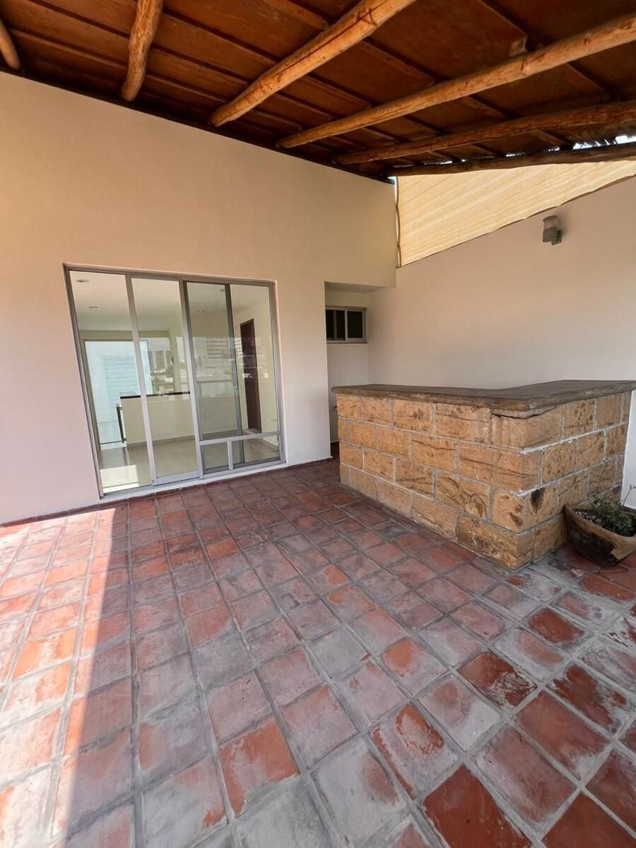 20 de 21: Barra roof