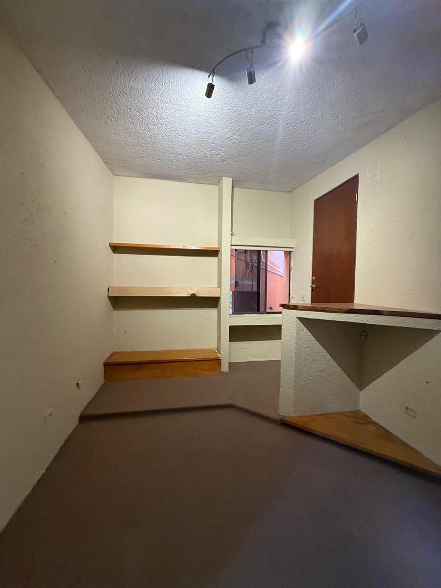 16 of 21: Recámara secundaria