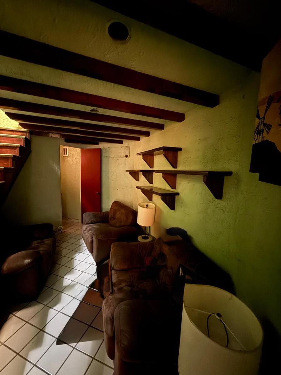 19 of 21: Recepción departamento u oficina