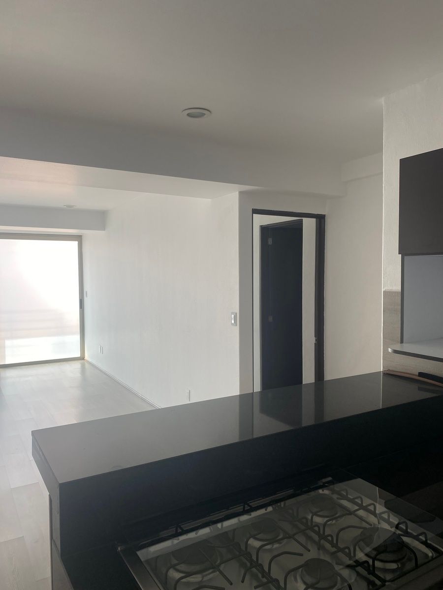 EXCELENTE OPORTUNIDAD DEPARTAMENTO EN VENTA CON 2 RECÁMARAS Y ESTACIONAMIENTO - foto 2