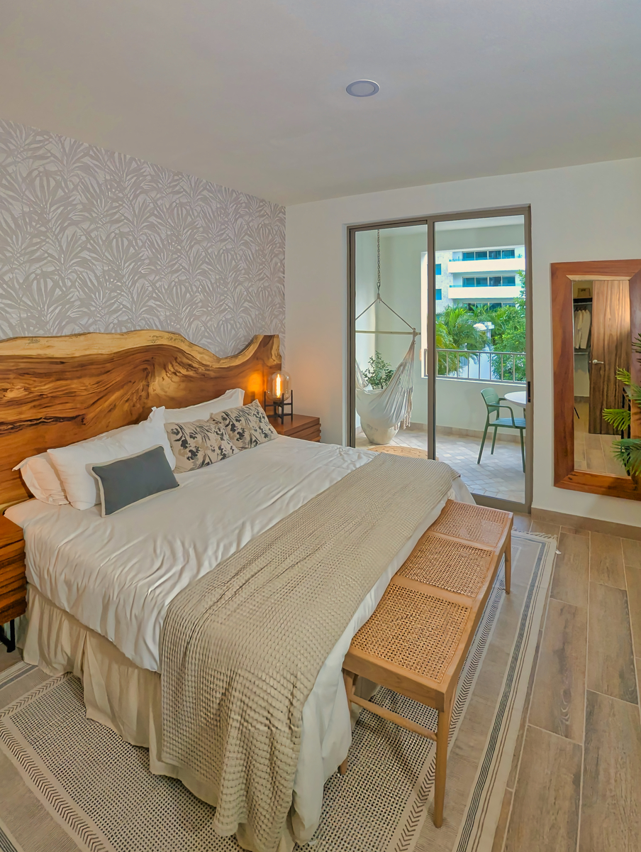 10 de 13: Recamara principal con terraza