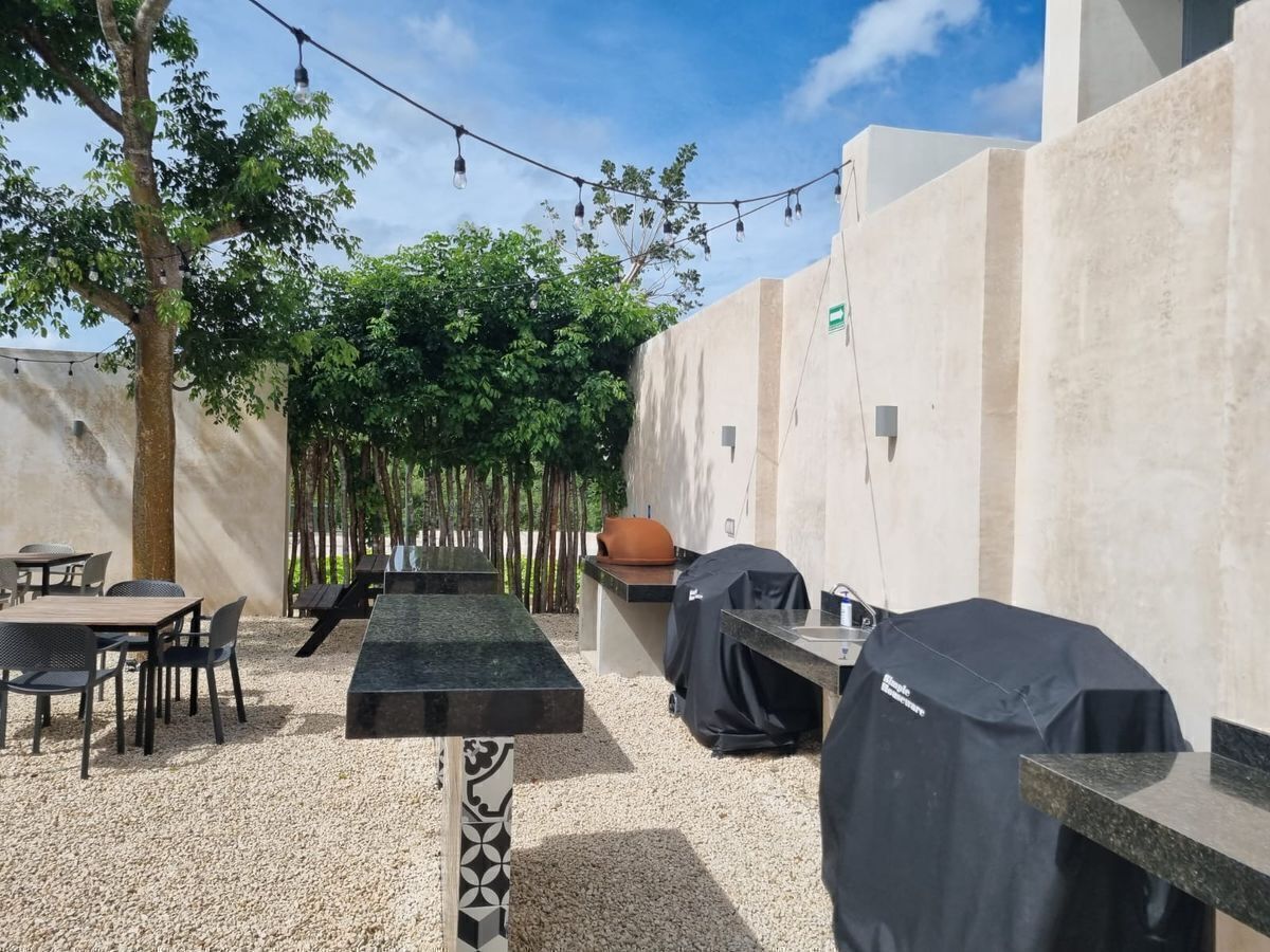 17 of 20: Área de Asadores