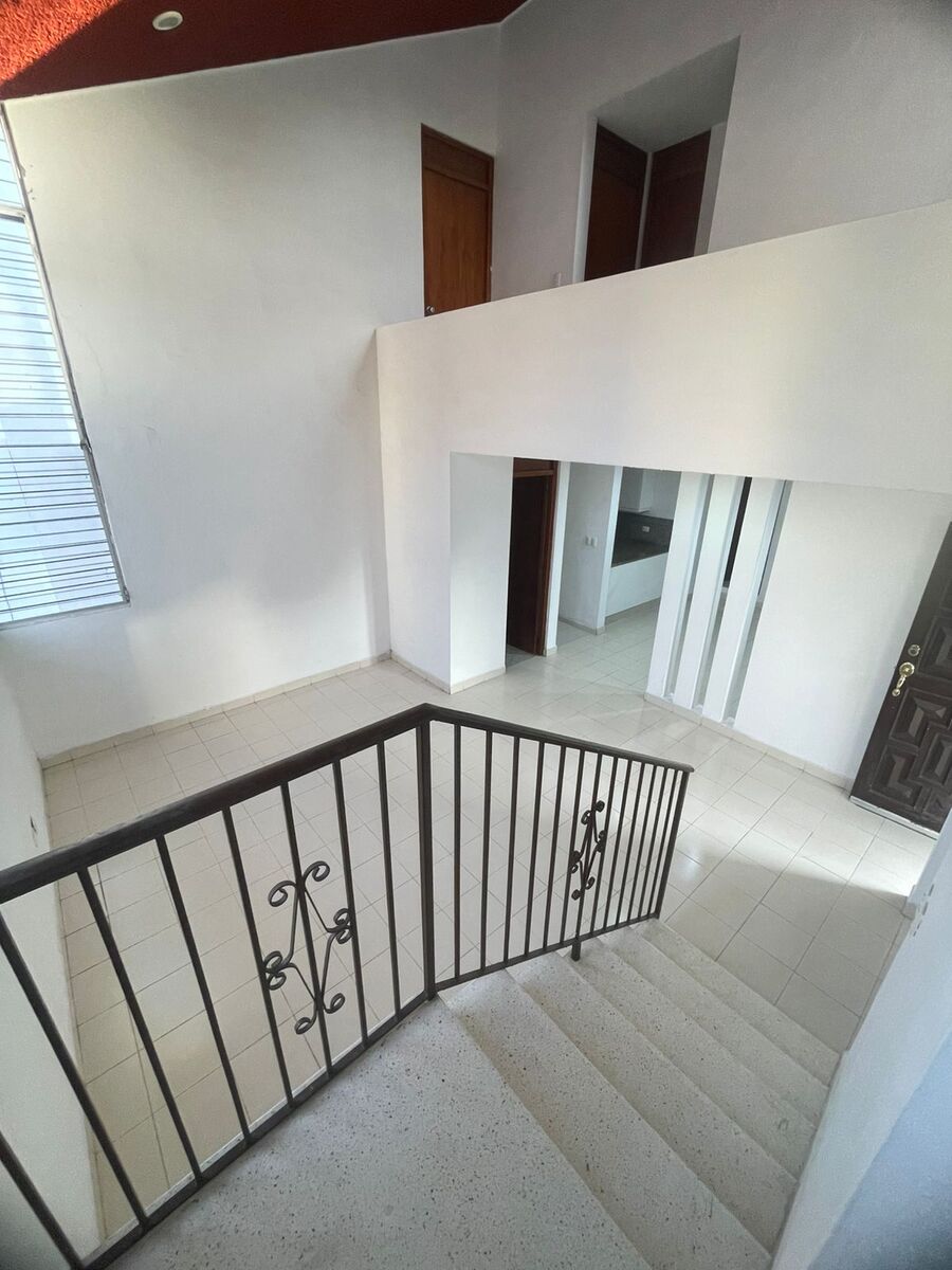 4 of 13: Sala y Comedor