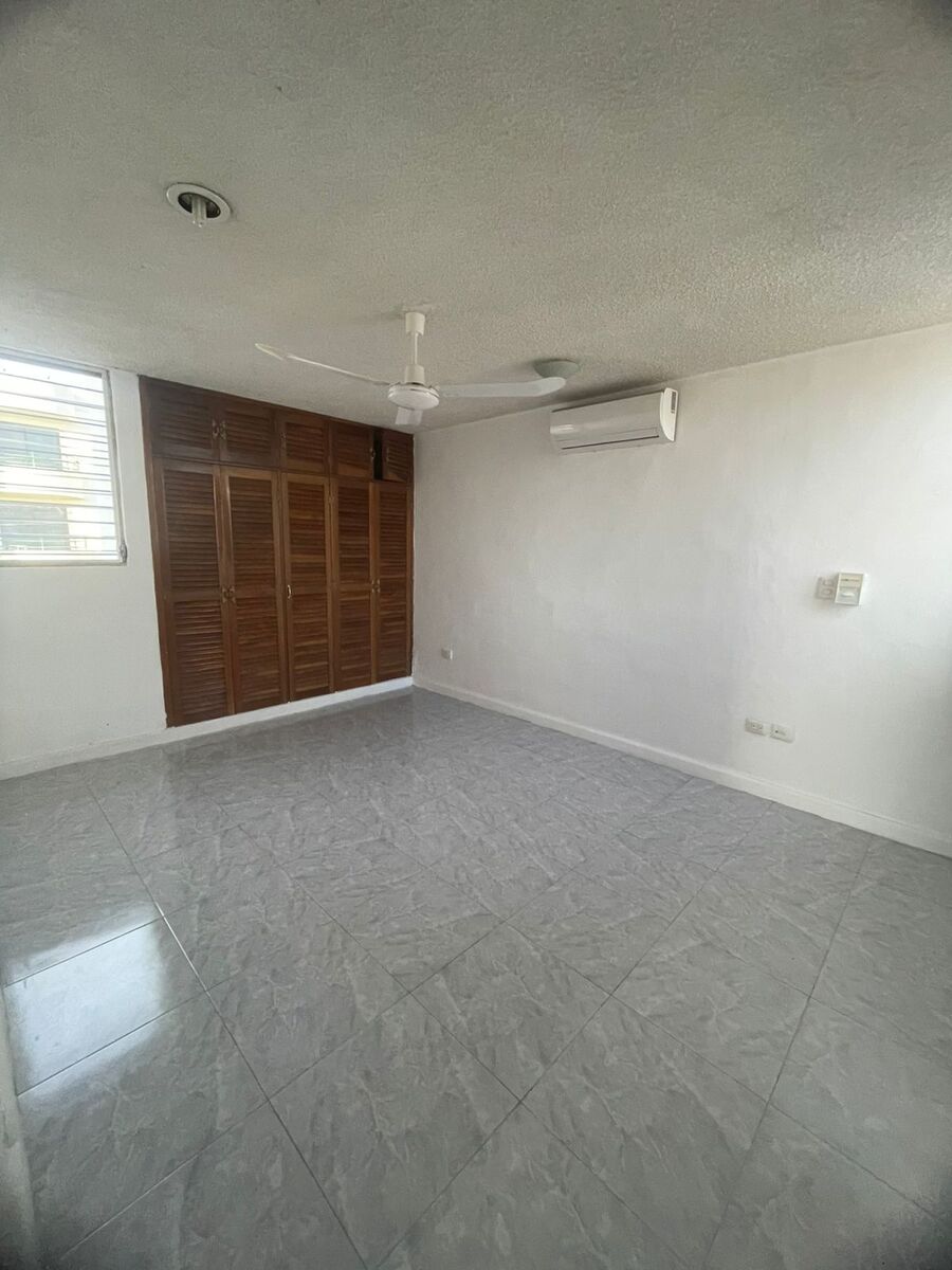 11 of 13: Tercera Recámara