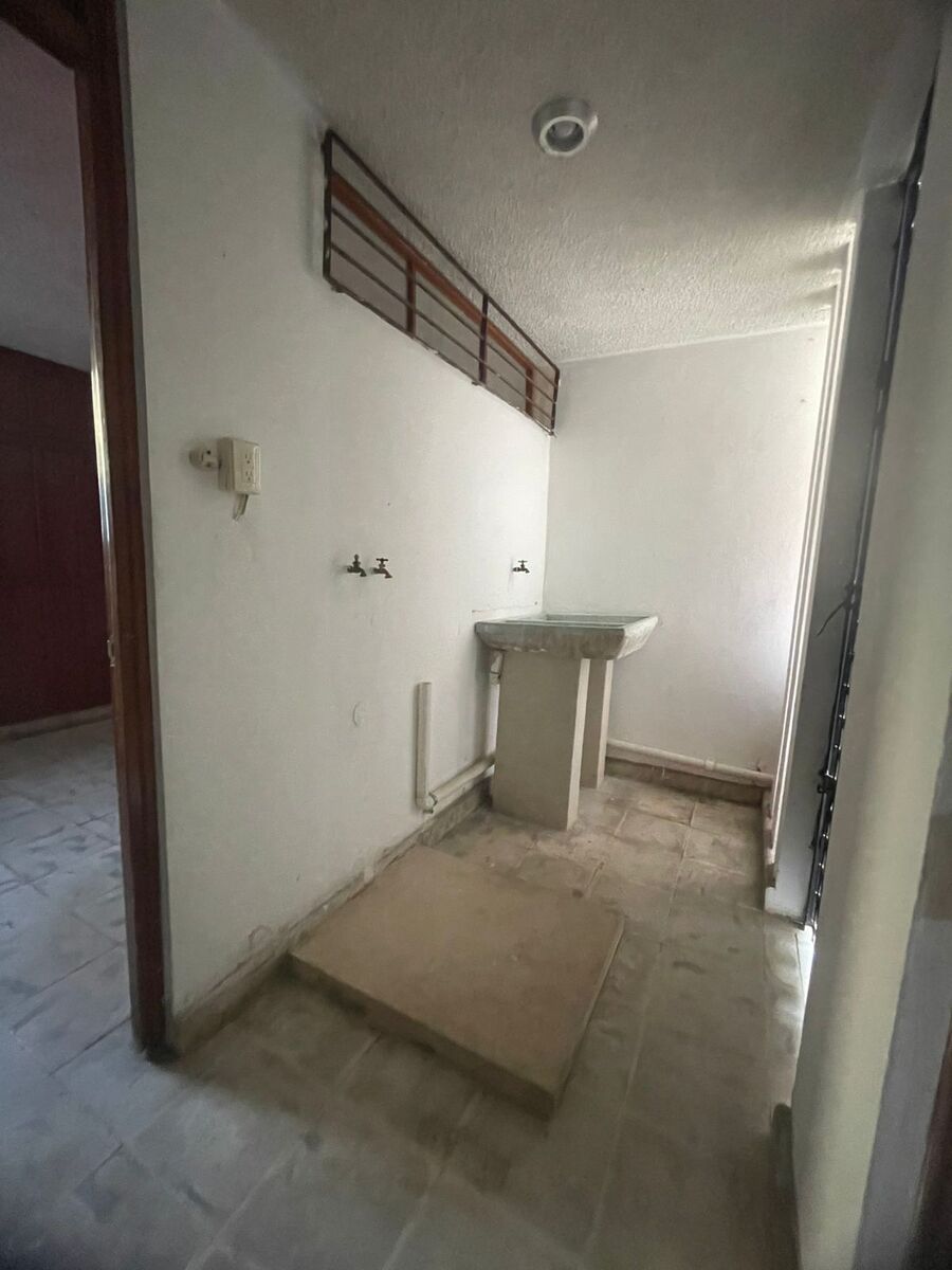 12 of 13: Área de Lavado