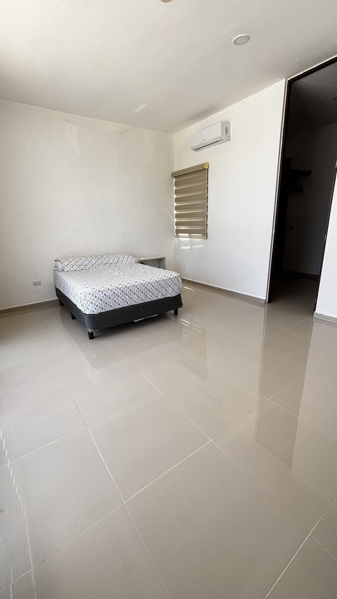 23 of 23: amplia recamara principal