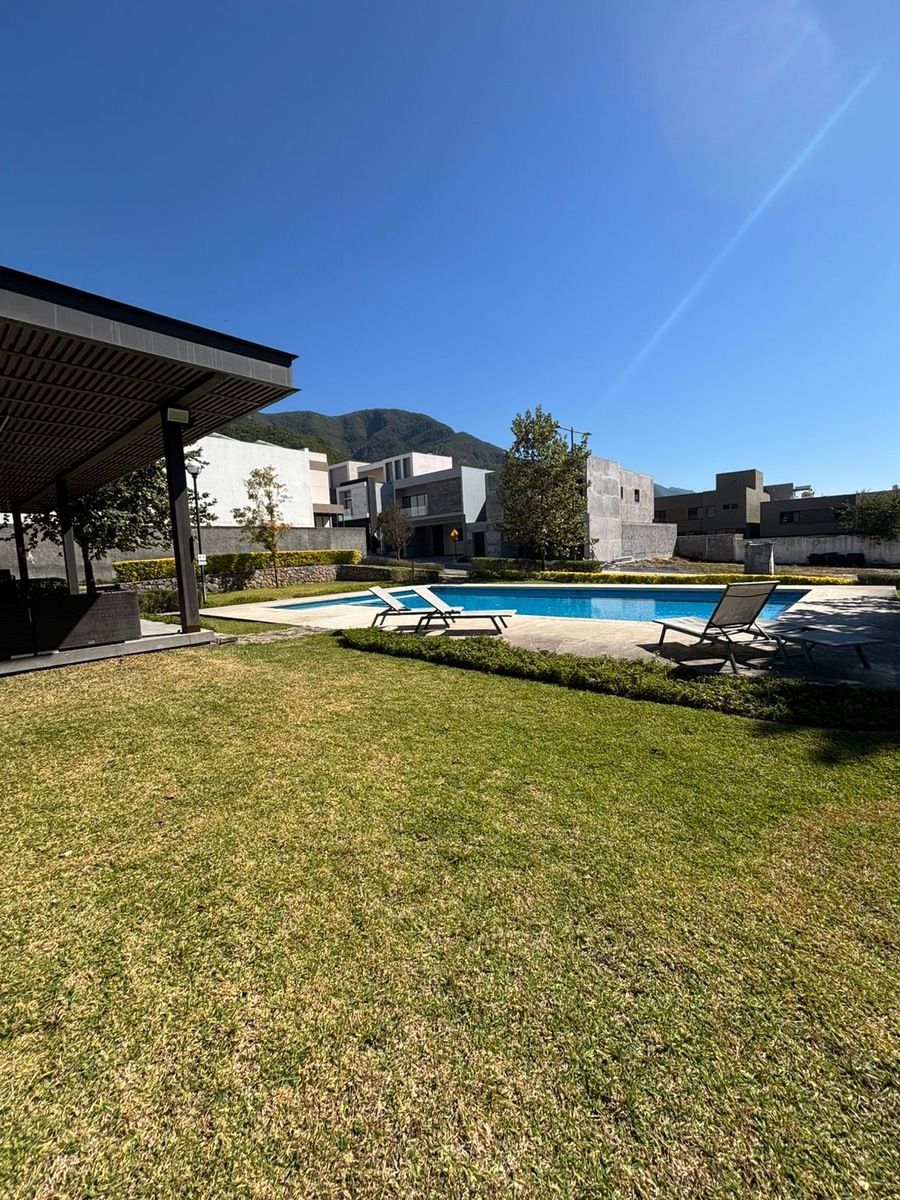 28 de 29: Alberca y salón de eventos fraccionamiento