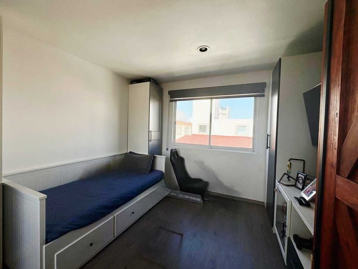 23 de 32: RECÁMARA 3