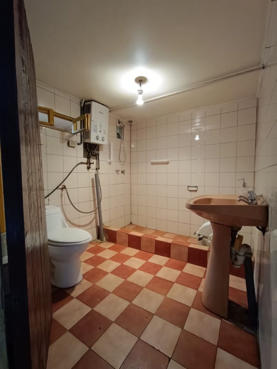 Casa comercial en Conchali
