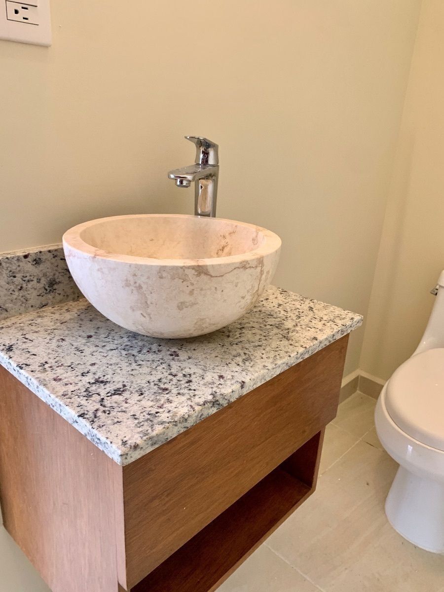 14 of 31: Baño de visitas