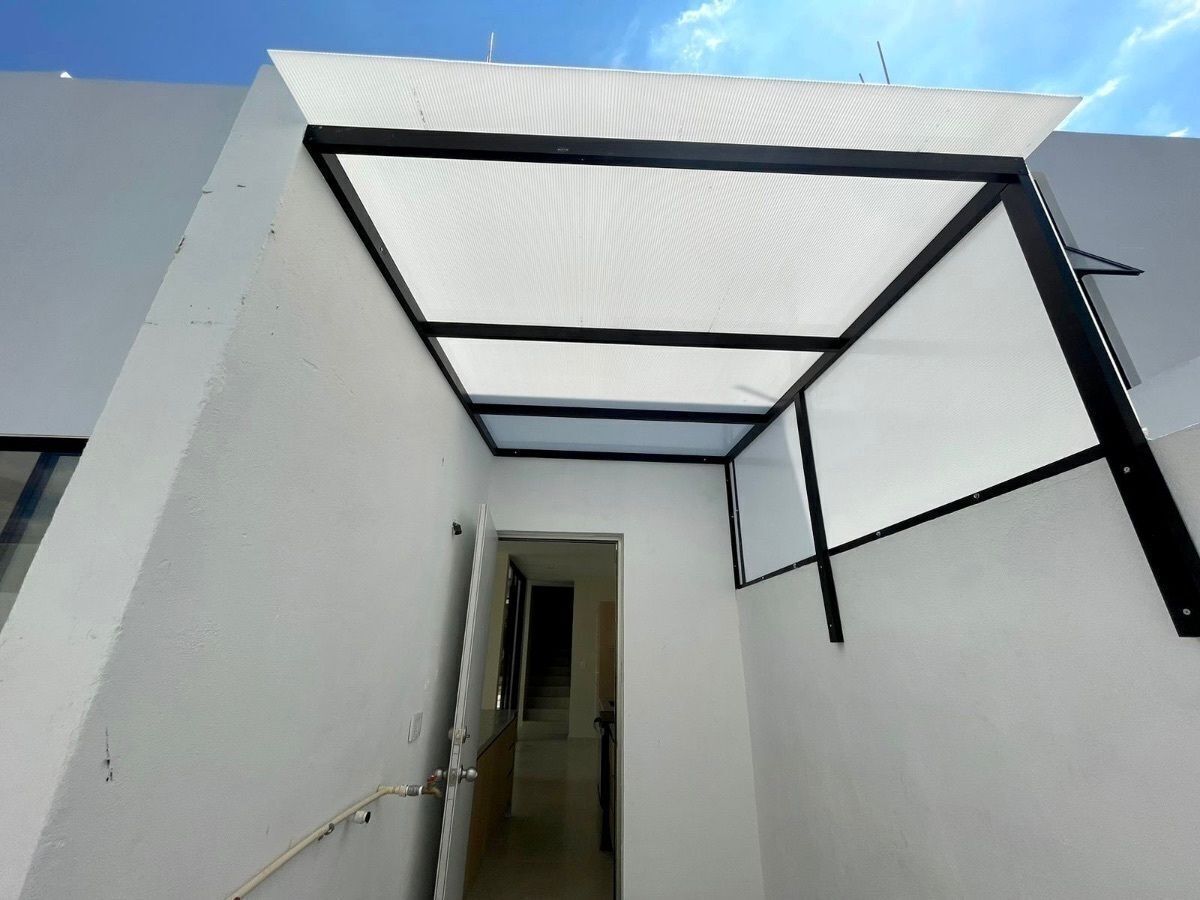 26 de 30: Lavanderia techada