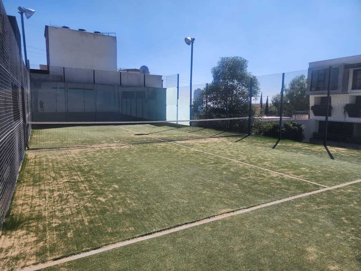 32 de 35: Cancha Padel