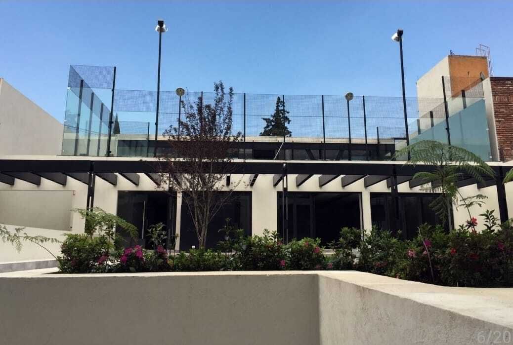 31 de 35: Facahda vista cancha padel