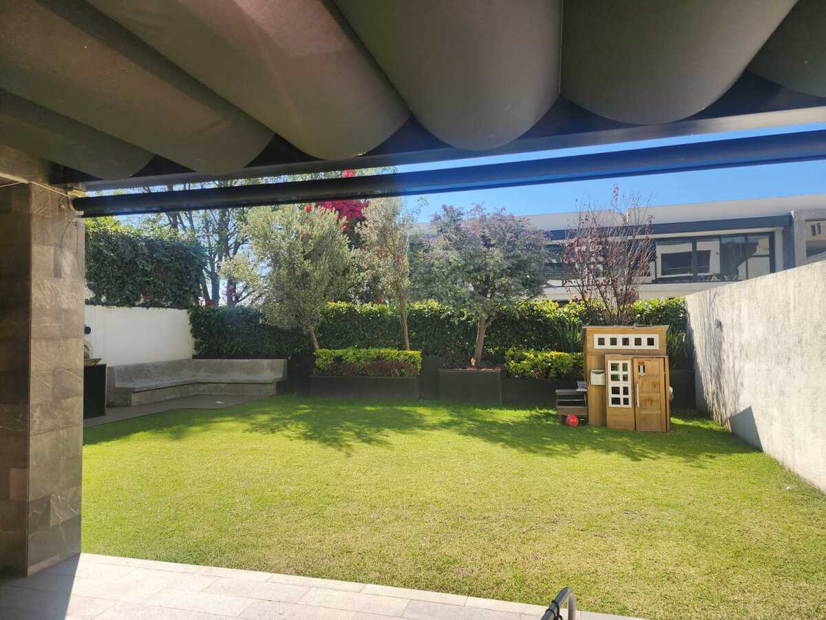 7 de 33: Jardin propio