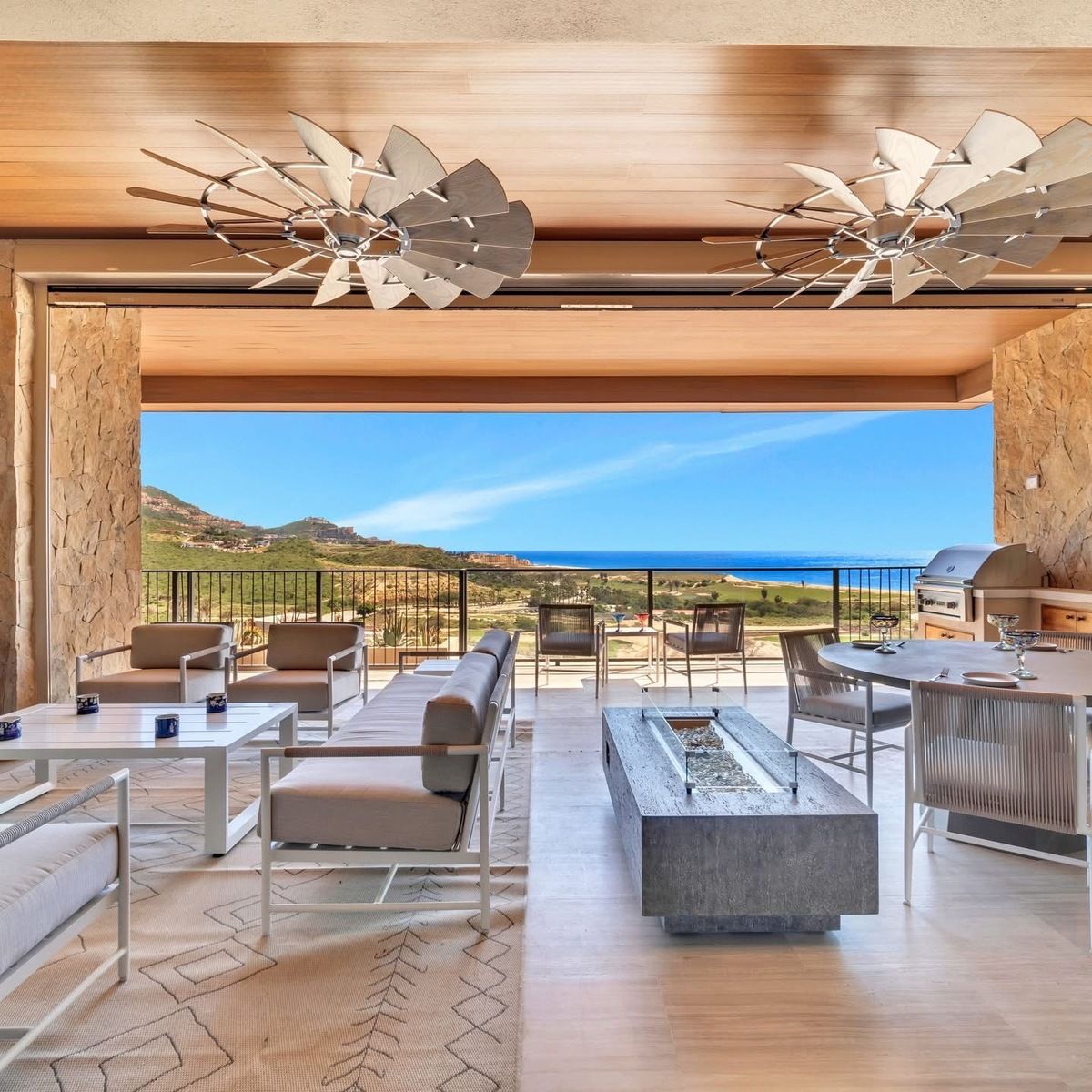 Alvar, Quivira Los Cabos, photo 1 of 10