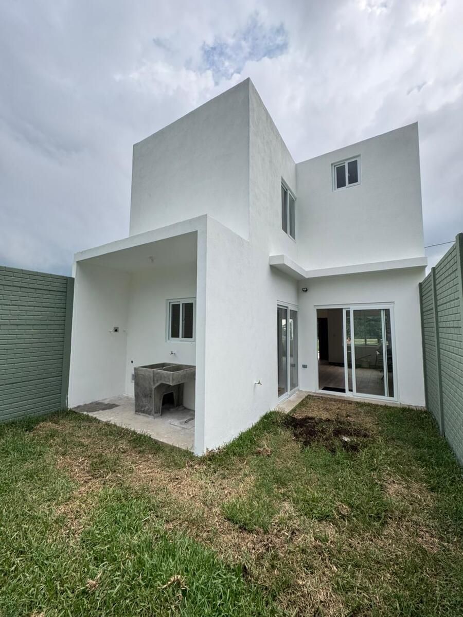 Condominio Villas de San Antonio, Casa en Venta Palín Escuintla.