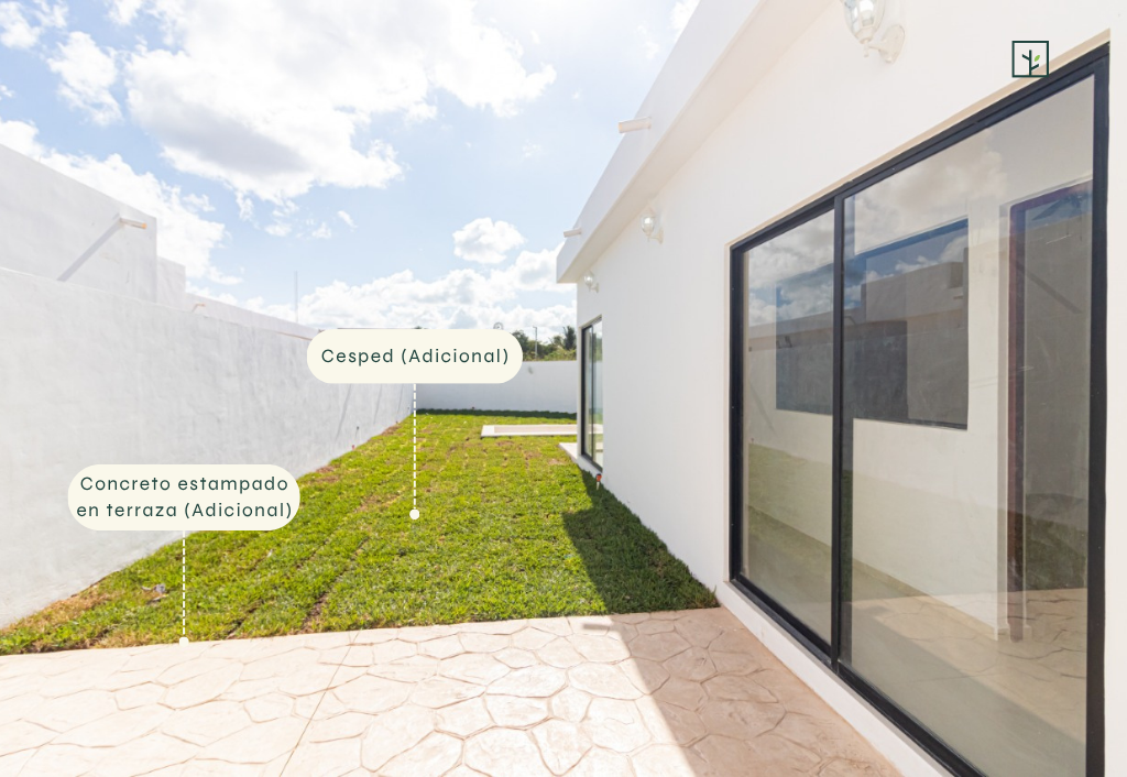 6 de 13: TERRAZA Y JARDIN LATERAL