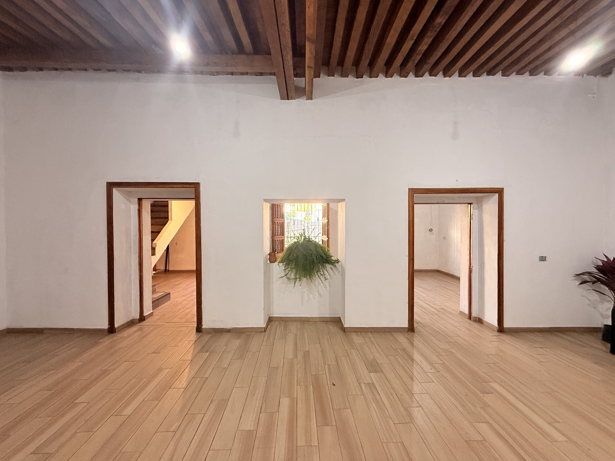 9 of 25: Zona de islas