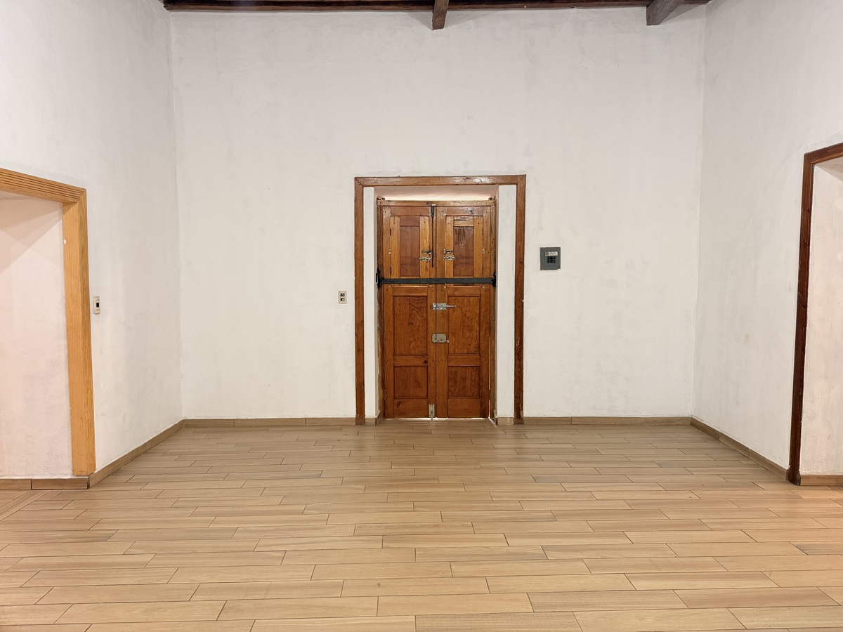 10 of 25: Zona de Islas