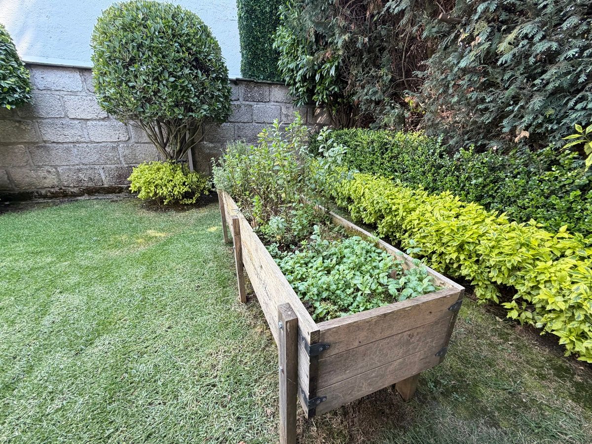 18 de 49: Las Haciendas, Barranca de Tarango 80