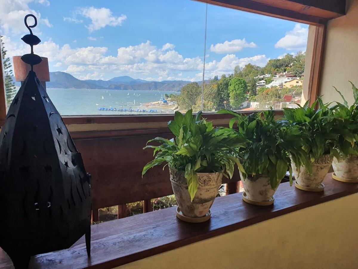 13 of 18: PASILLO RECAMARAS