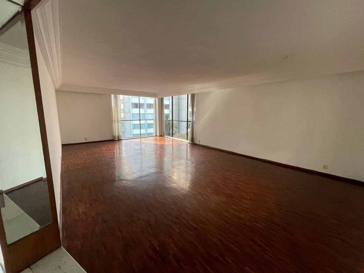 12 de 31: Salón de estar