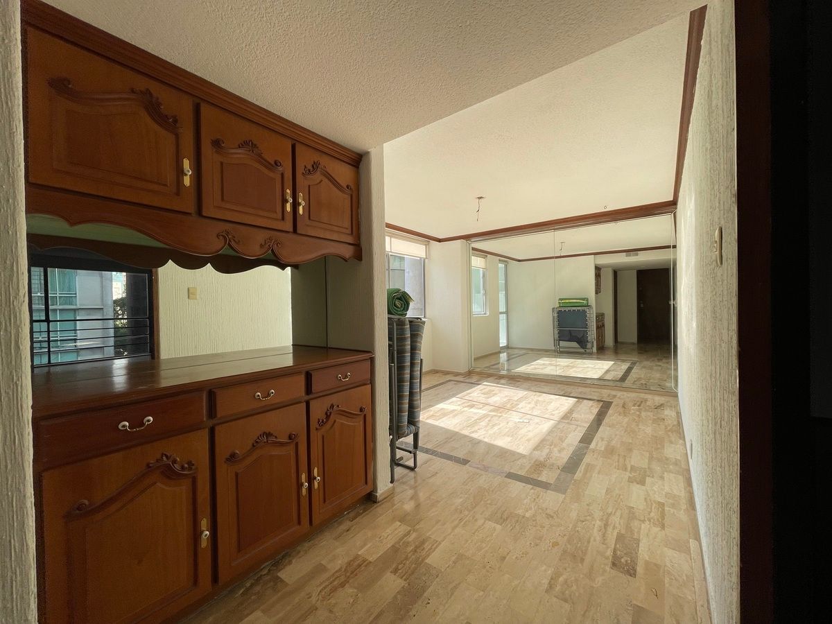 15 de 31: Pasillo buffet