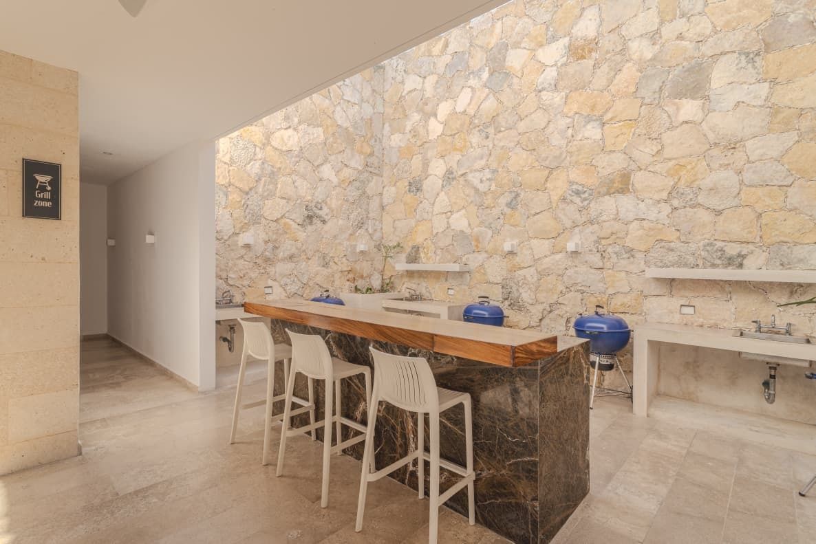 28 de 28: Área Grill