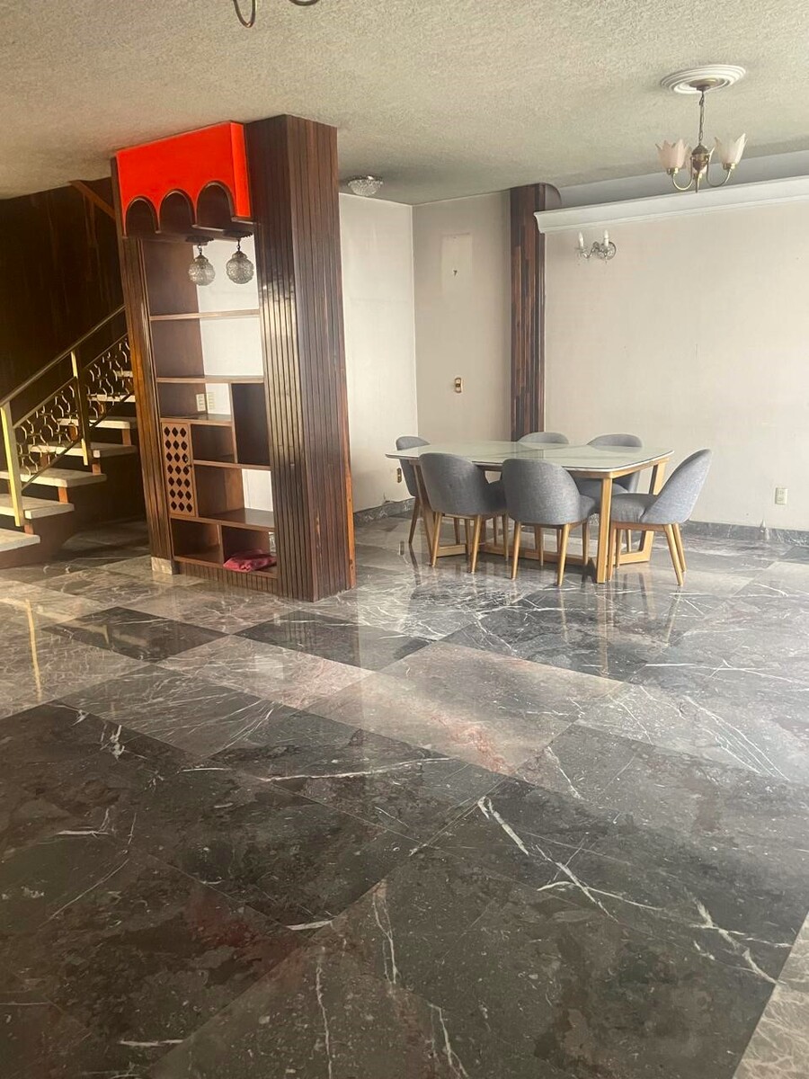 9 de 25: Sala comedor